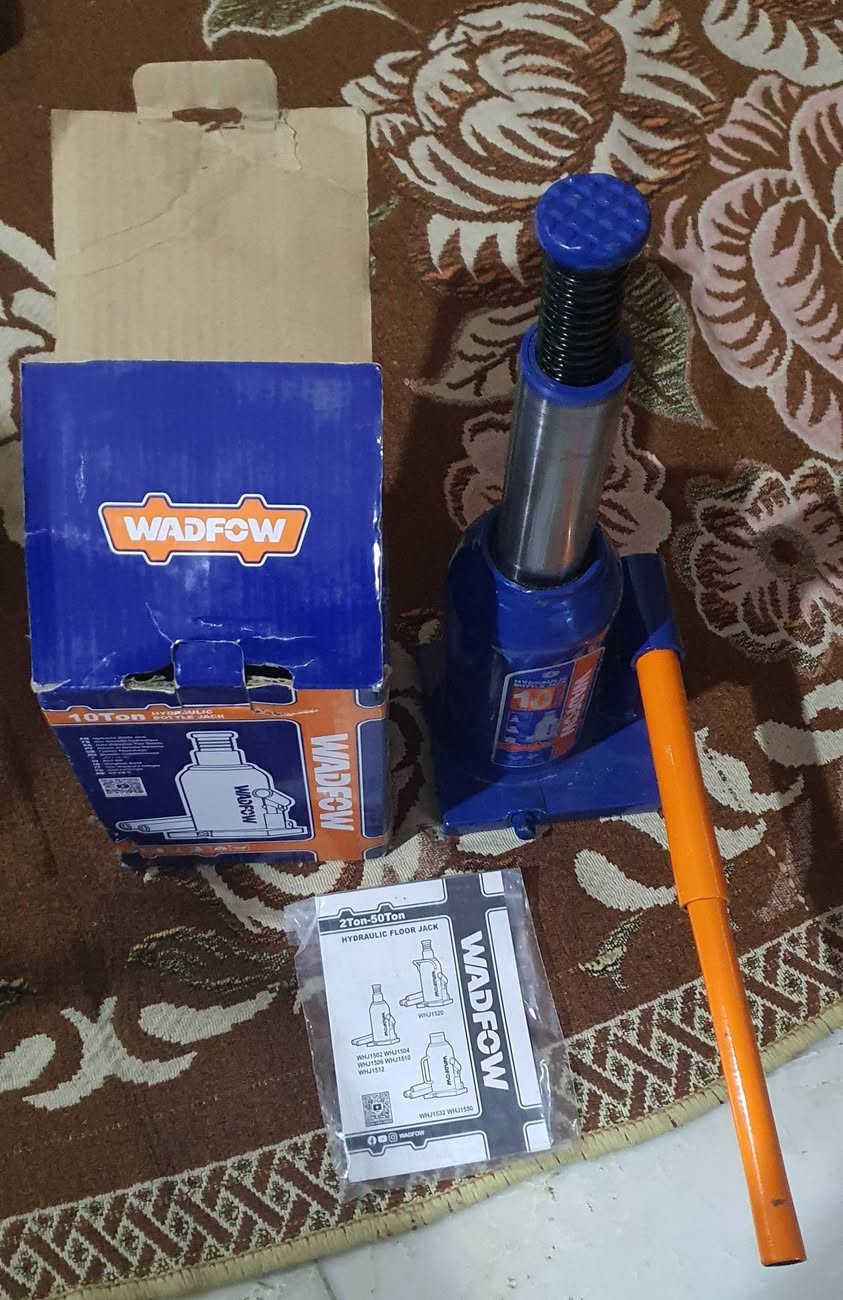 جك عملاق بهذا شكل  ثكيل 10 طن للسيارات عالية ارتفاع بطل بدون شفت 19سم  مع شفت30سم ومع برغي 36سم
مكاني بغداد


**إذا كنت صاحب هذا الإعلان وتريد حذفه لأي سبب، رجاءا أرسل رسالة إلى الدعم الفني**