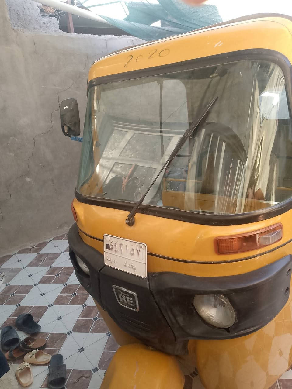 سلام عليكم هاي تكتك البيع موديل2020  ورقم و سنويه وياه و سعره 7 ونص مراسله على هذا رقم واتساب ***********
