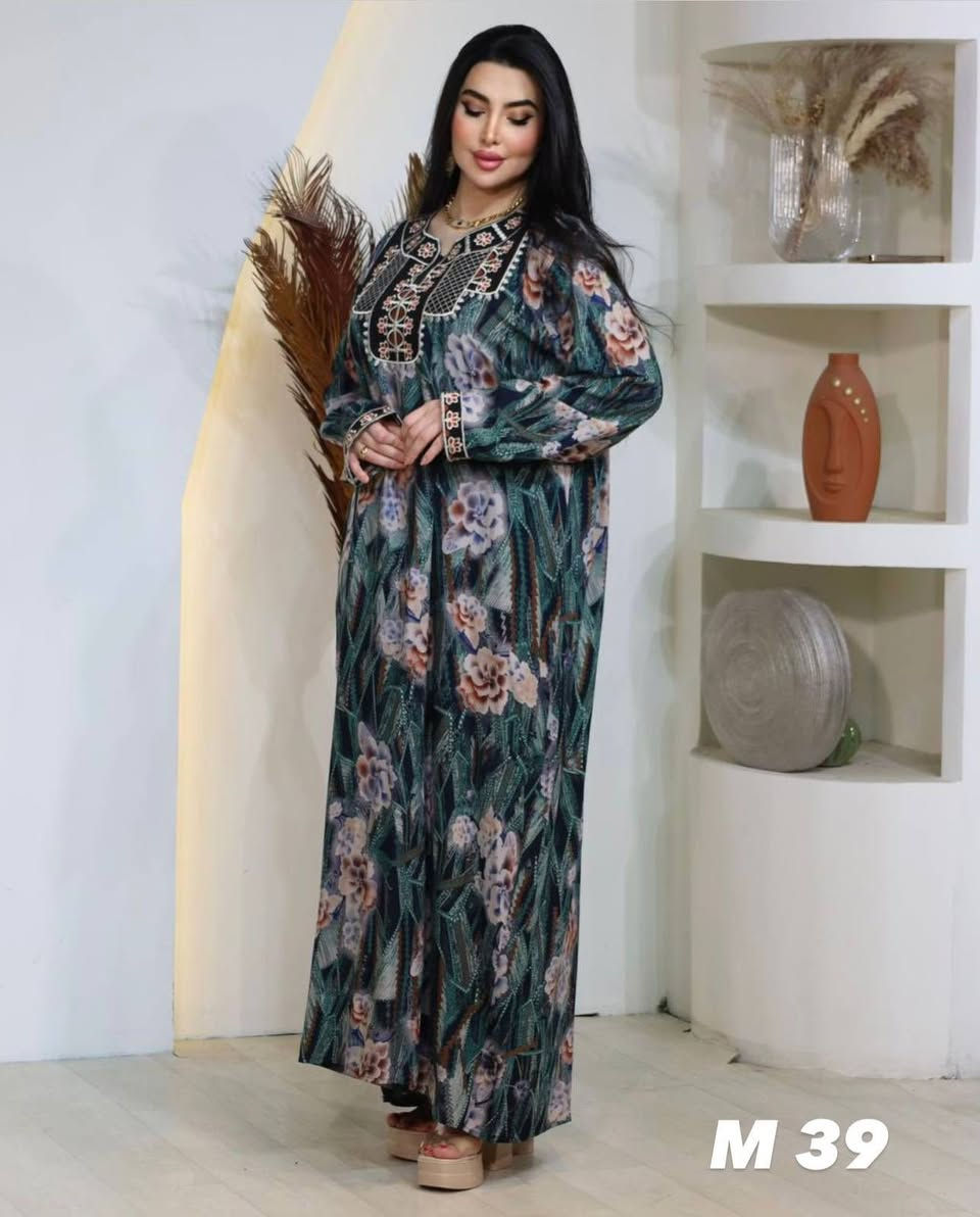 دشداشه كشمير مشجر  خامه درجه اولى
⚜️سعر الدرزن 95 الف ⚜️

قياس   4XL 5XL 6XL 7XL 8XL

اقل طلب درزن 

***********
