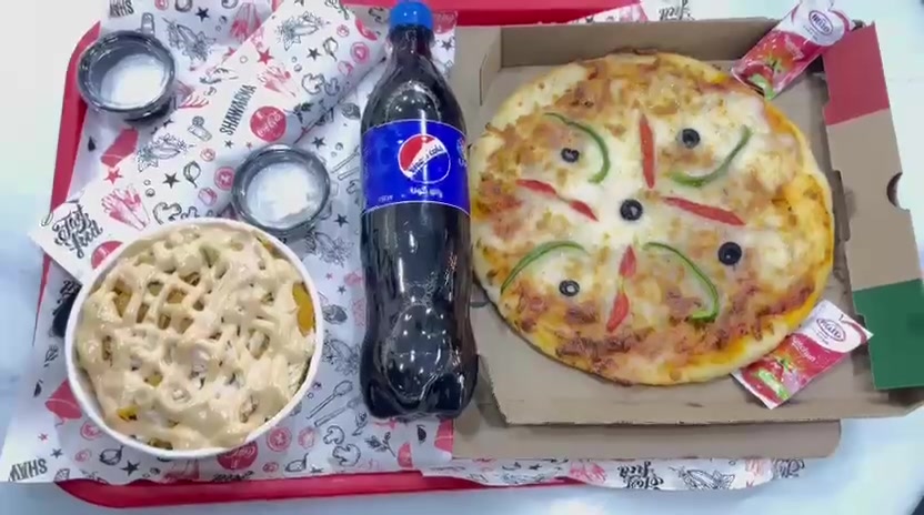 عرض اليوم 
7000الاف
بيتزا 
ريزو 
صاج 
ثوميه 
ببسي 
توصيل *********** جميع مناطق الكوت

