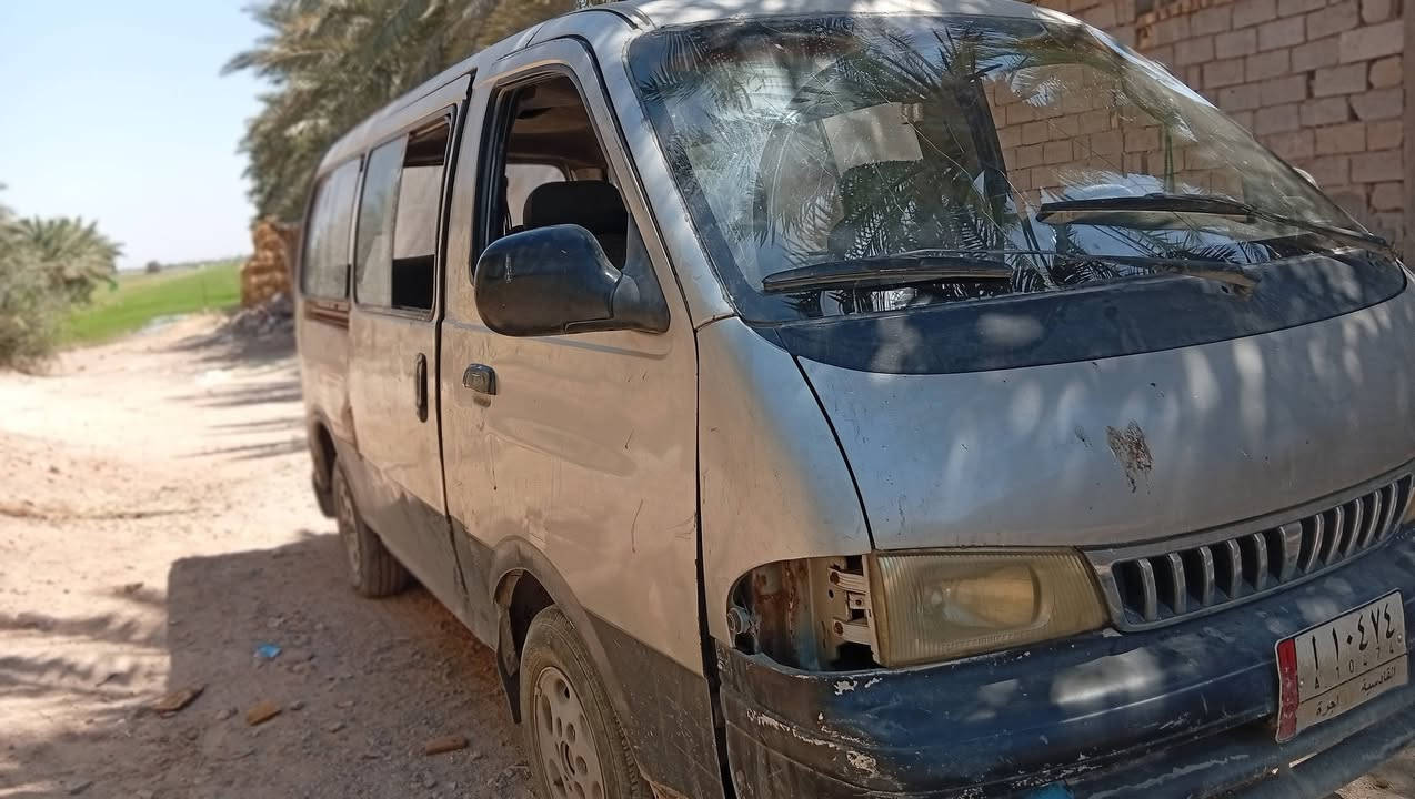 السلام عليكم كيه بريجو للبيع موديل 1996 شواصي جديده كير اكسن حداديه  المكان النجف الاشرف عباسيه للتواصل مع الراعي السياره ***********
