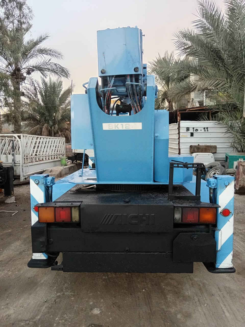 باسكت 14متر تحكم هيدروليك فوك وجوة  العنوان كربلاء ***********
