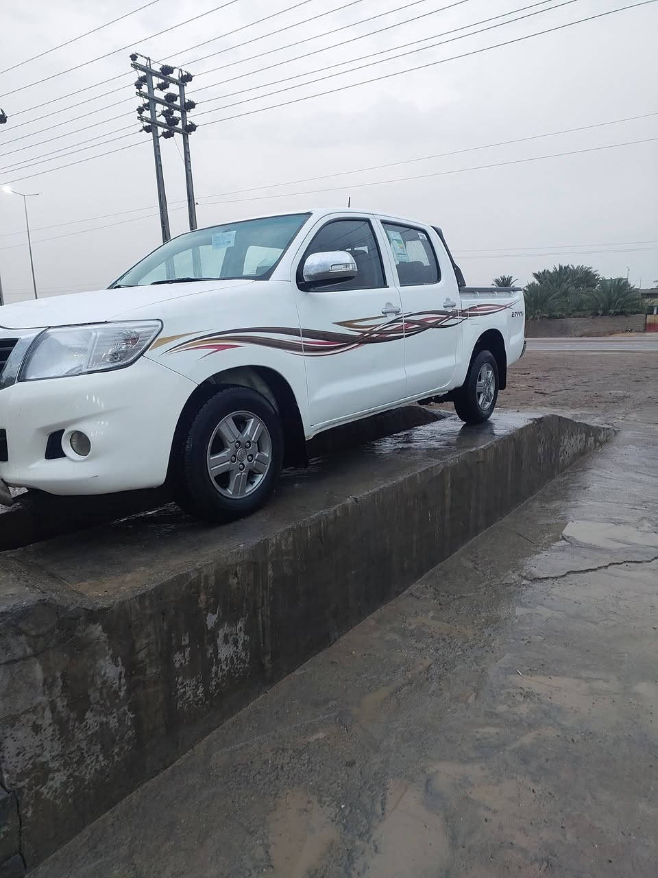 سلام عليكم 12 البيع جديده تخم تاير حداديه سياره خير من الله شاصي 19 كويتي العنوان ه مكلف بل نشر هاذ رقم راعيه *********** /0772960843 السعر 160
