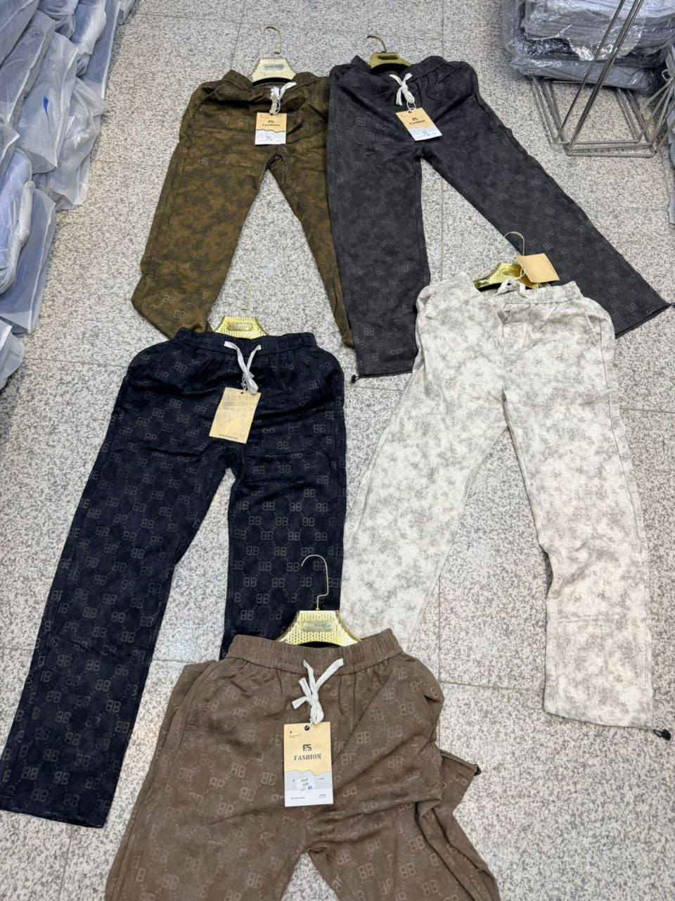 عرض سيريات اخيره 
بجامه ١١٠ ماستر جديد 
السيري ٧ قطع الشد ٢٨ قطعه 
السعر القطعه ٧ ونص الشد 210 الف كميه محدوده


**إذا كنت صاحب هذا الإعلان وتريد حذفه لأي سبب، رجاءا أرسل رسالة إلى الدعم الفني**