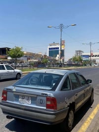 سياره للبيع نوع اوبل فيكترا ١٩٨٩ محرك١٦ وقفل مركزي اسلايت تبريد من الش...