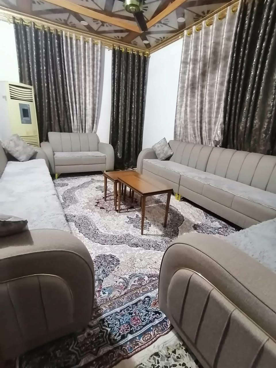 السلام عليكم دار للبيع 100م طابقين  موقع مميز
حي النداء شارع المجمعات خلف الشارع التجاري مباشر خلف مول بغداد  موقع مميز البناء  بلوك والبيت كله صب مسلح طابقين بناء جناي وكله جاهز 

السعر : 93 مليون وبي مجال  بسيط

للاستفسار : ***********
