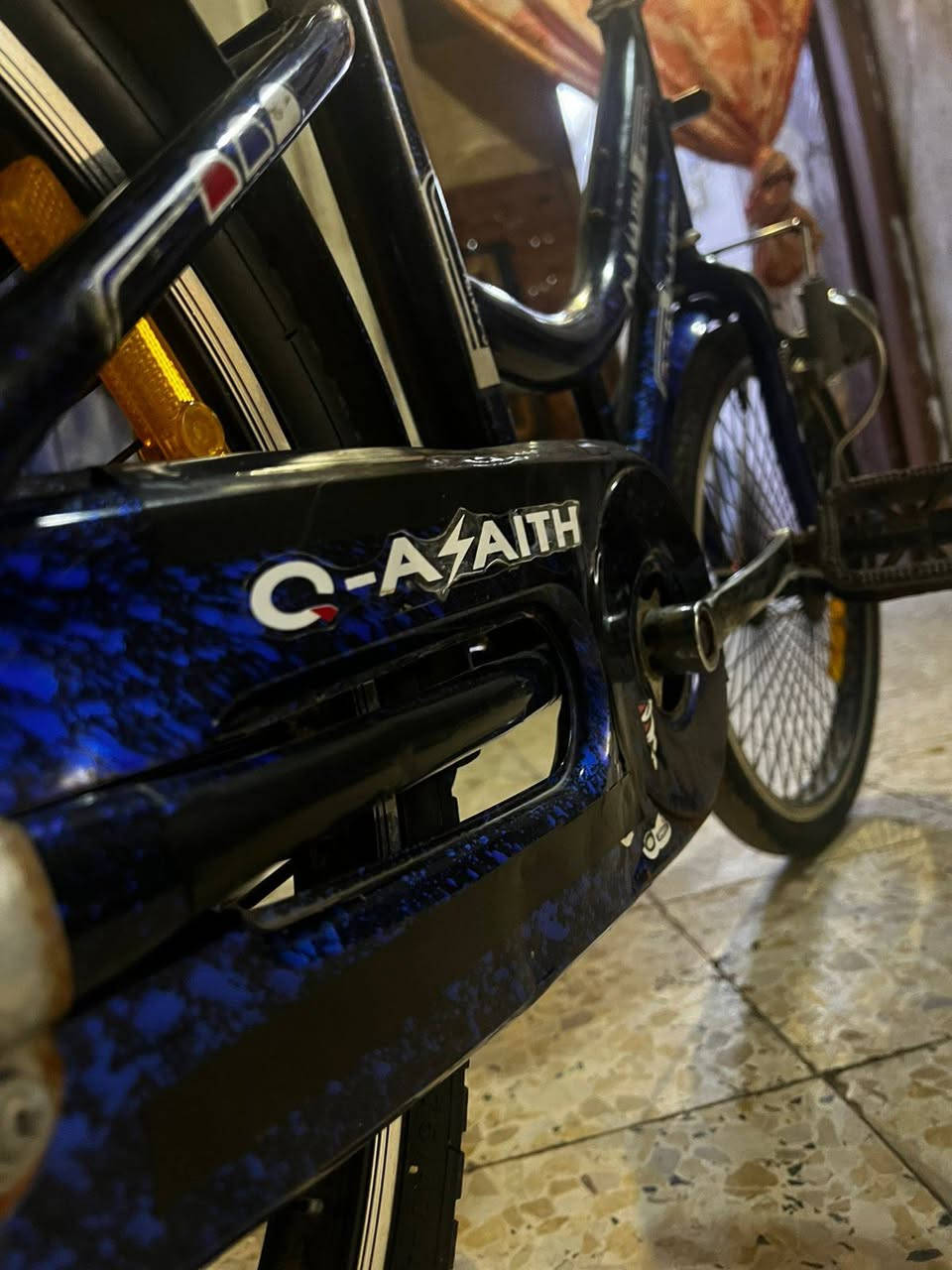 السلام عليكم بايسكل للبيع بيع مستعجل المكان البصره حجم 20 موديل 21 البايسكل الجديدش طقه ما ابي يعوز له قبق للصينيه الاخير البايسكل الجديد حيل السعر ب 70 وبي مجال اتصل على هذا الرقم***********. 🤍❤🤍❤🫡
