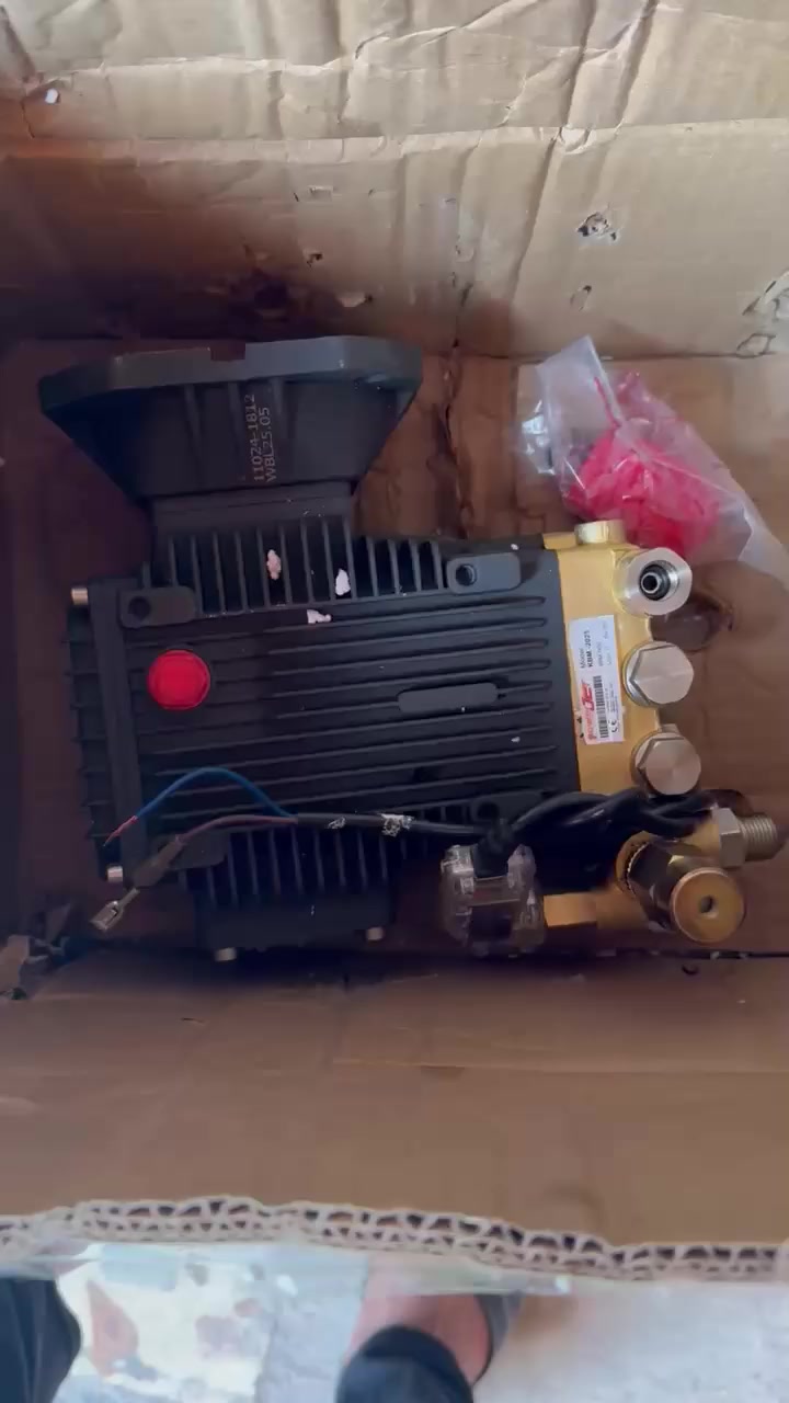 السلام عليكم
وصول ظاغطات ١٨٠  بار
تنشد فقط ع 4 او 5 حصان
اصلي ضمان
فيديو شد ودفع
بلتعليقات


**إذا كنت صاحب هذا الإعلان وتريد حذفه لأي سبب، رجاءا أرسل رسالة إلى الدعم الفني**