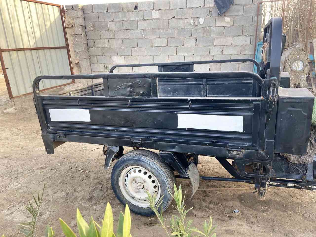 السلام عليكم ستوته للبيع موديل 20 محرك 23 مكان بابل سعر مليون و50 للاستفسار***********
