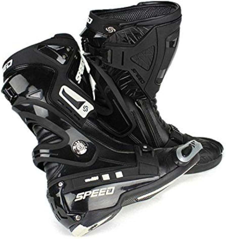 سلام عليكم اخوانا الطيبين 

بوت كامل درع قياس 45 ملاحظه تلبس 43-44هم 
يرهم صيفي و شتوي 
لوك جديد ماملبوس وياه باكيت مالته 
سعره 100 
مكاني كركوك موجود توصيل 
***********
