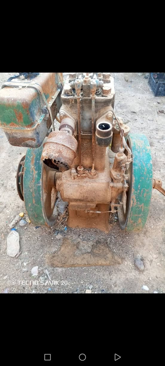 سلام عليكم ورحمة الله وبركاته للبيع شلع العدد ٦ مع روس توليد العدد ٦ عنوان كركوك حويجه الاتصال على الرقم ***********
