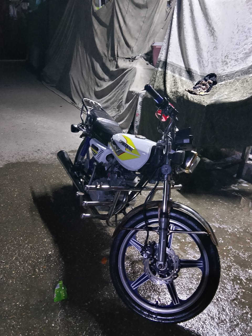 دراجه ايراني سيفان
نكره صلف كهربائيات كله شغاله

موديل 2021 

المكان الفلوجه قرب مول الفلوجه

السعر 525
رقم الجهاز ***********
