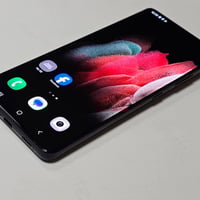 اس 21 الترا • ذاكرة ٢٥٦ رام ١٢ • كاميرا امامية مخدوشة