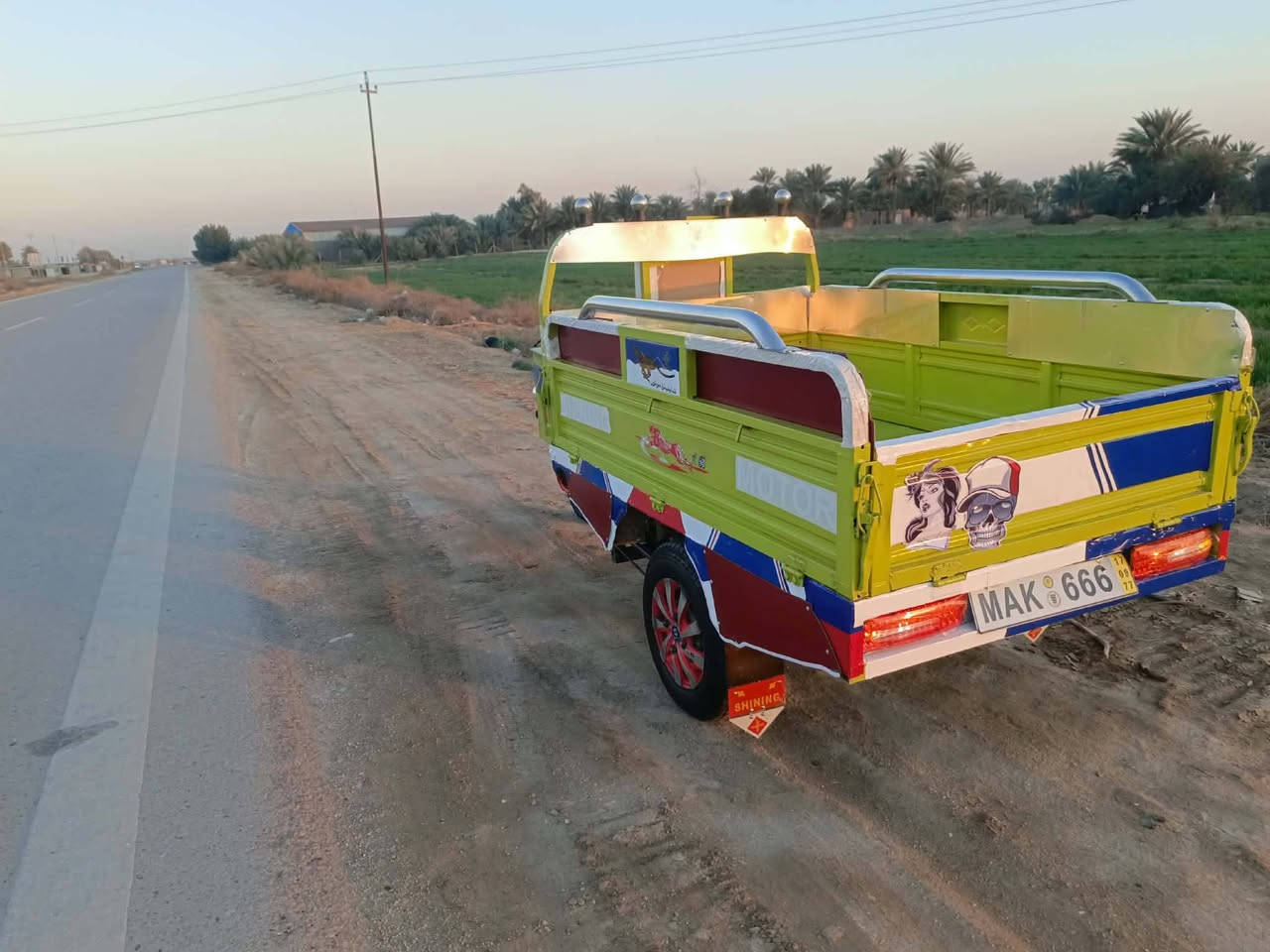 السلام عليكم ستوته للبيع موديل موديل 16 ستوته حلوه وجازه كهربائي شغاله مقفوله شاصي رقه اوراق اصولي انا بابل الشوملي كينا 22 السعر ١٢٥٠ وبيها مجال ***********
