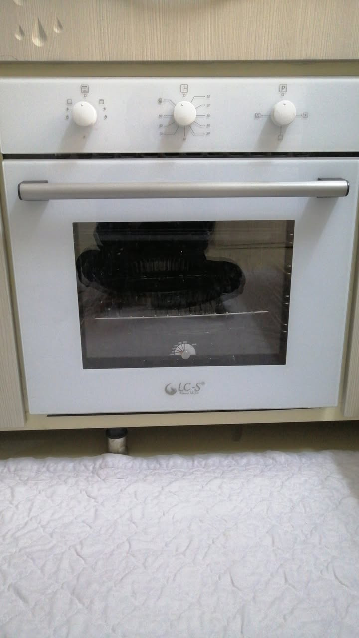 فرن غازي للبيع مستعمل قليل جدا رايده ١٥٠ الف وبيهه مجال للطيبين.


**إذا كنت صاحب هذا الإعلان وتريد حذفه لأي سبب، رجاءا أرسل رسالة إلى الدعم الفني**