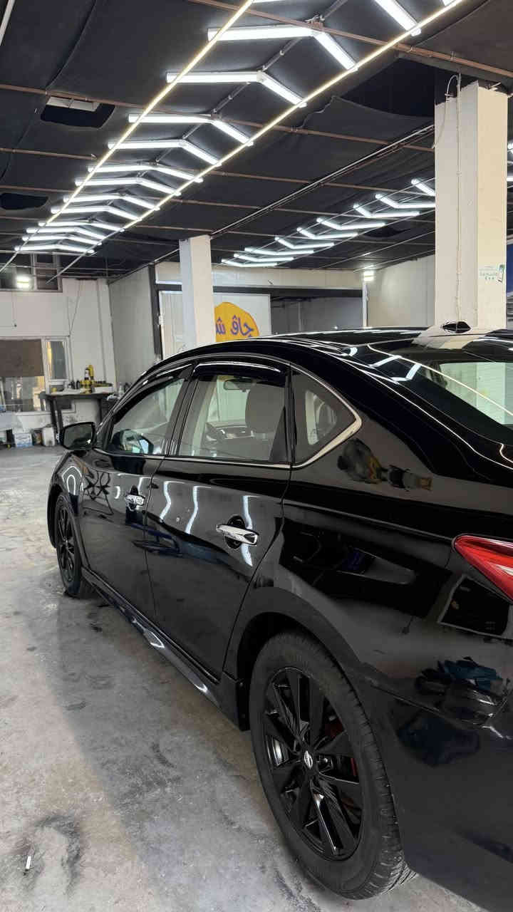 نيسان سينترا 2017 فول موصفات
بصمة + فتحة سقف سلايت توربو 
قطعة وحدة صبغ ( الصندوق ) فقط 
رقم سنويه جديد عليها غرامه 100$ 
سعر 119 وبيها مجال … مكان دهوك
*********** واتساب كورك
