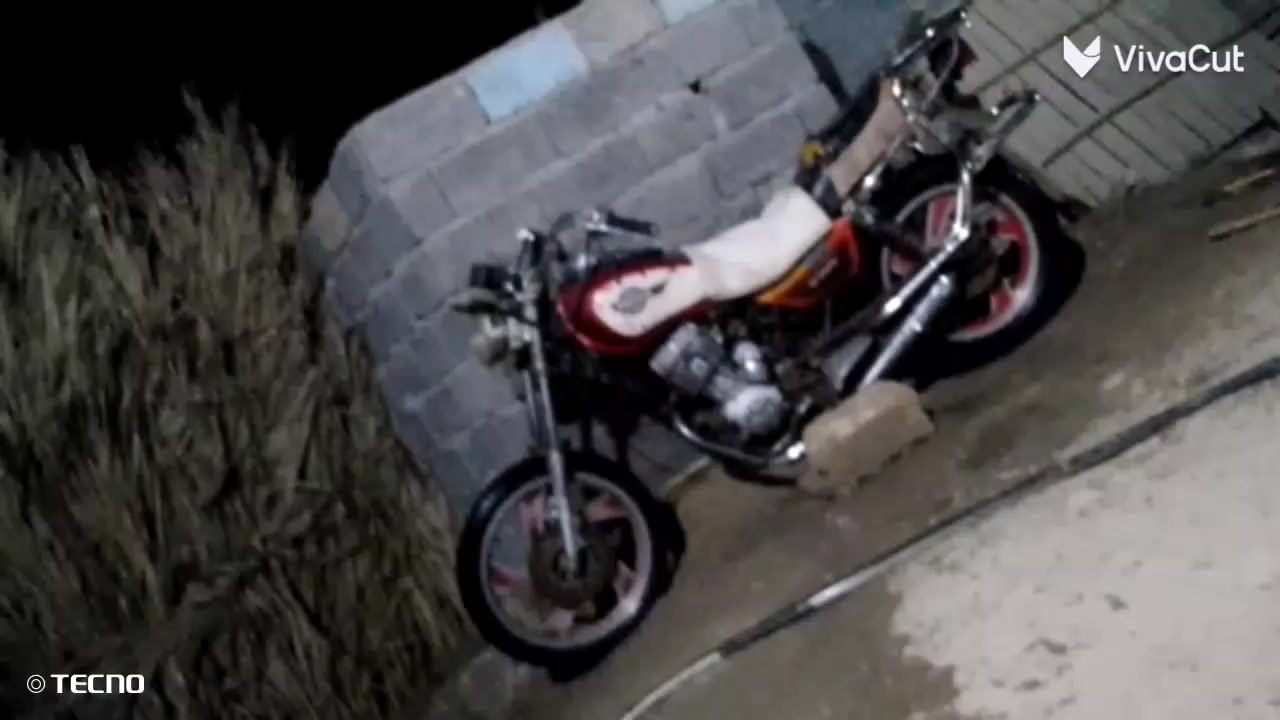 سلام عليكم دراجه جونده اللبيع موديل 15مابيه وراق ضايعه دراجه لا تنقيص ولا تبخير دراجه نضيفه مكاني الحله ناحيت الحمزه الغربي اتصل على هاذا رقم ((***********))سعر 225وبيه مجال قليل أو تجي خاص
