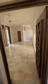 شقه للايجار طابق ثاني غرفتين نوم وصاله ومطبخ وخدمات السعر 550 الف  الاستفسار ***********
