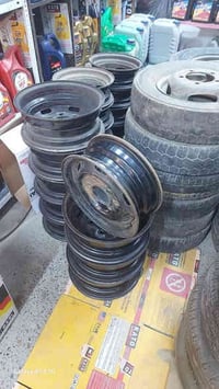 ويل كيا حمل حجم 14.12.15.13  كمية 100 ويل تصل 07816986433