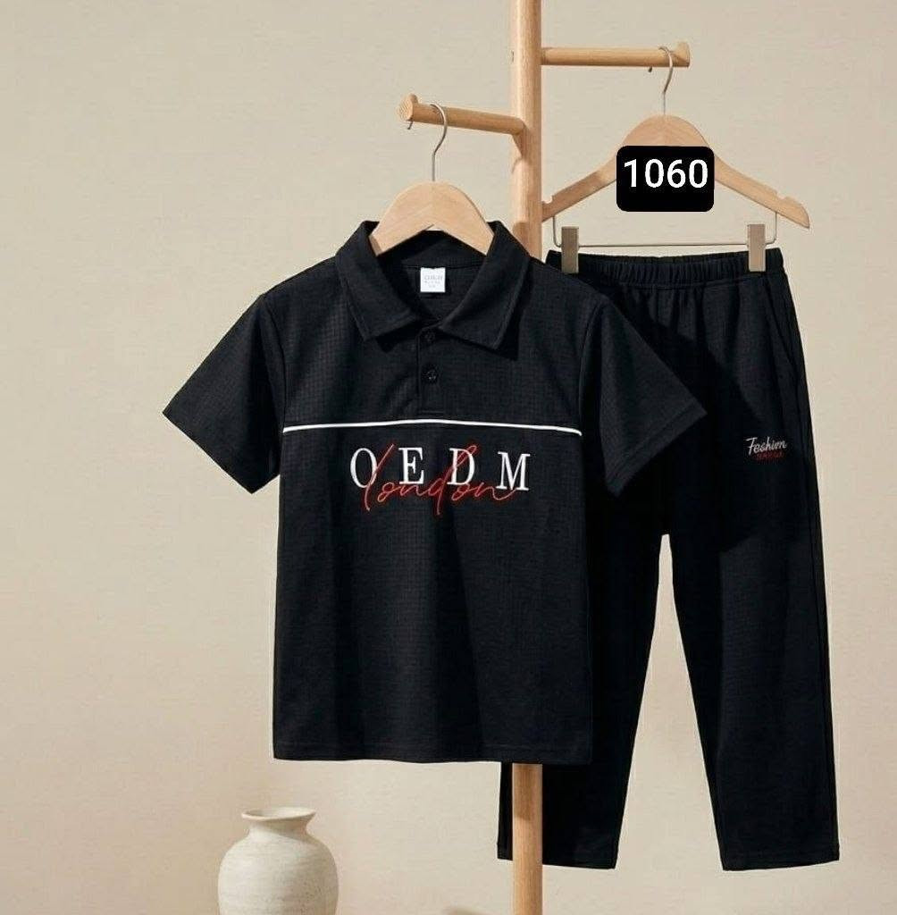 سعر  الدرزن : 68 الف
القياس   :  5 الى 14 سنة 

🖤سواد فاحم 🖤 

🟢ف


**إذا كنت صاحب هذا الإعلان وتريد حذفه لأي سبب، رجاءا أرسل رسالة إلى الدعم الفني**