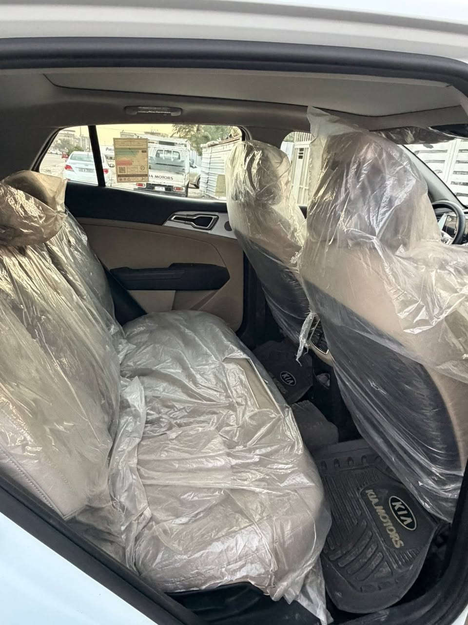 السلام عليكم
سبورتج 2025خليجي كفاله عامه
السعر 240 وبيهه مجال 
رقم صاحب السياره  ***********
اتصل ع رقم صاحب السياره لاتدخل خاص
