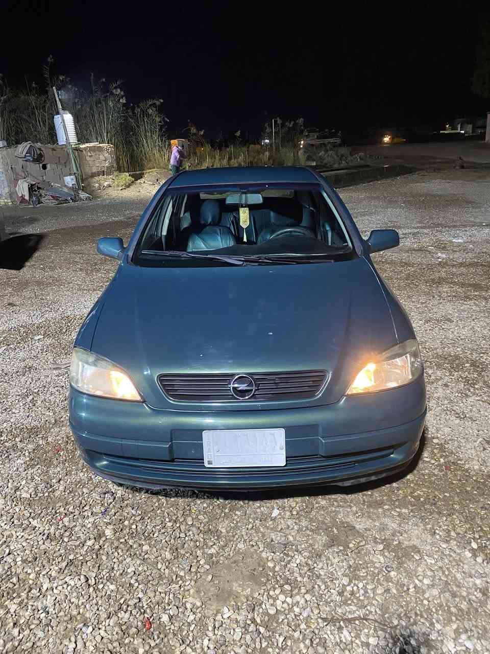 السلام عليكم اوبل استرا 2002 مشروع وطني بغداد صبغ عام للجمالية محرك خير من الله بس بي لاستيك ولف تبريد نقص كلج كمبريسر فقط فقط لاغير حداديه تمام 
تختم تاير جديد باتري جديد  ***********
السعر 55 $ وبيها مجال قليل
