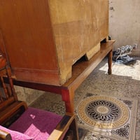 بوفيه العرض 60 الطول مترين وياهه ميز طعام كبيل 3متر اربع كراسي 10 واضا...