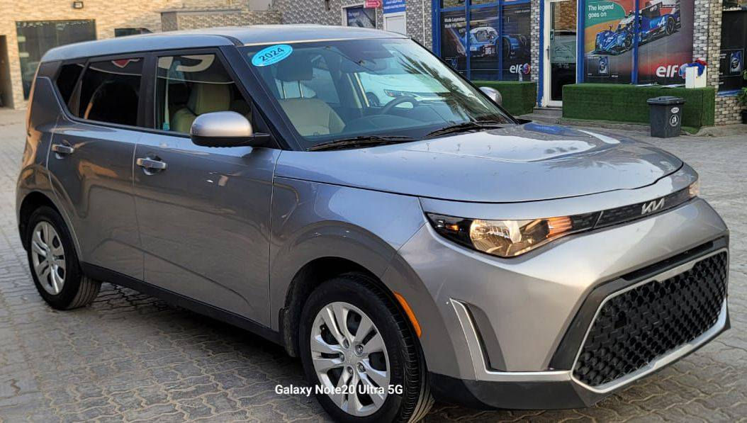 كيا صول ٢٠٢٤ حادثه مثل ماموضح بالصوره ١٧٢ وبيه مجال الاتصال على الرقم ***********
