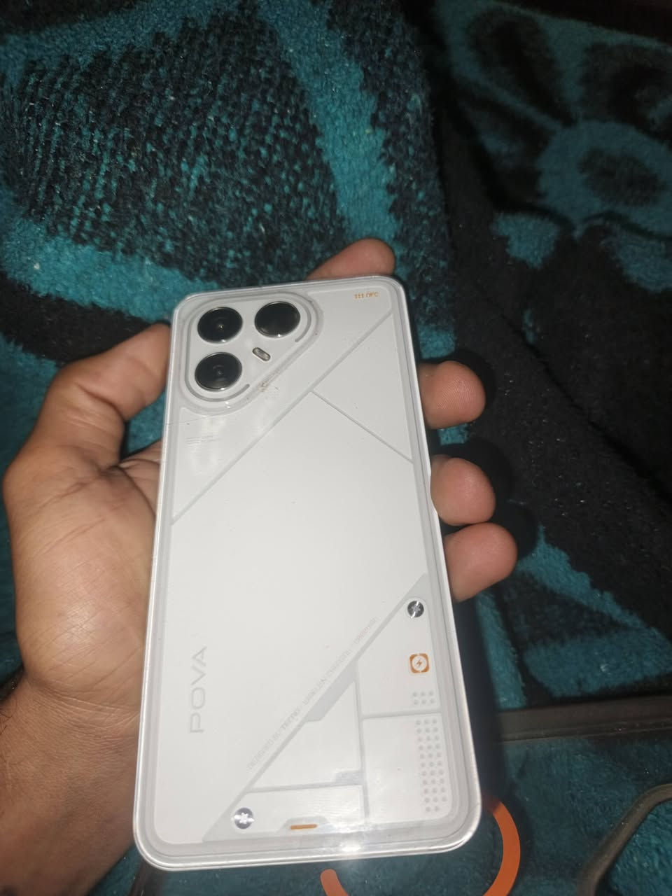 جهازين تكنو بوفه 7 الترا ونفنكس نوت 50برو ذاكراتهن ٢٥٦ 
مراوس بجهاز حديث زين ***********
