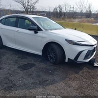 تويوتا كامري • ٢٠٢٥ • ذوي الشهداء