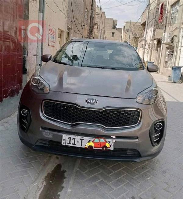 السلام  عليكم
للبيع او مراوس باحدث 
سبورتج وارد امريكي 2017حادث بس جاملغ وراجع نفسه والسياره ليبل واحد بيه صبغ بس بل جاملغ والباب مال السايق توحيد لون كير ومكينه مكفوله ماشيه 55 شاشه كبير كامره 
السعر: 150 
العنوان: بغداد مدينه الصدر 
رقم:***********
