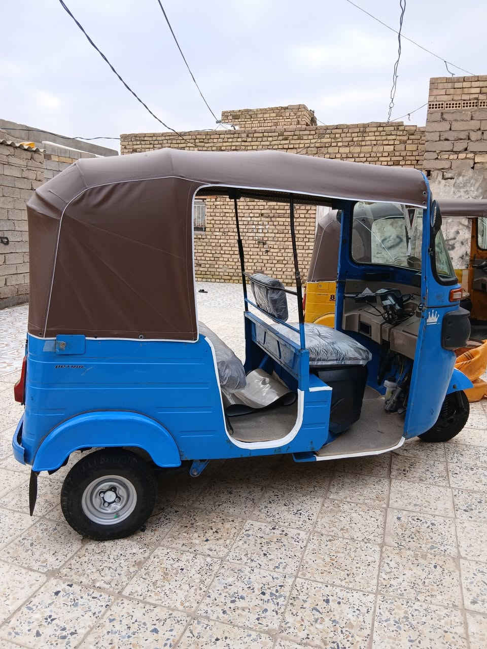 يالله تكتك عشرين رقم وسنويه
تكتك جاهزه خير. من الله كشره كفاله عام ما عاد 
طاك زغيره بالغد اليمن  سعر 6200 وبيه مجال واتساب ما جاوب 
اتصال وبخدمتك ***********......***********
