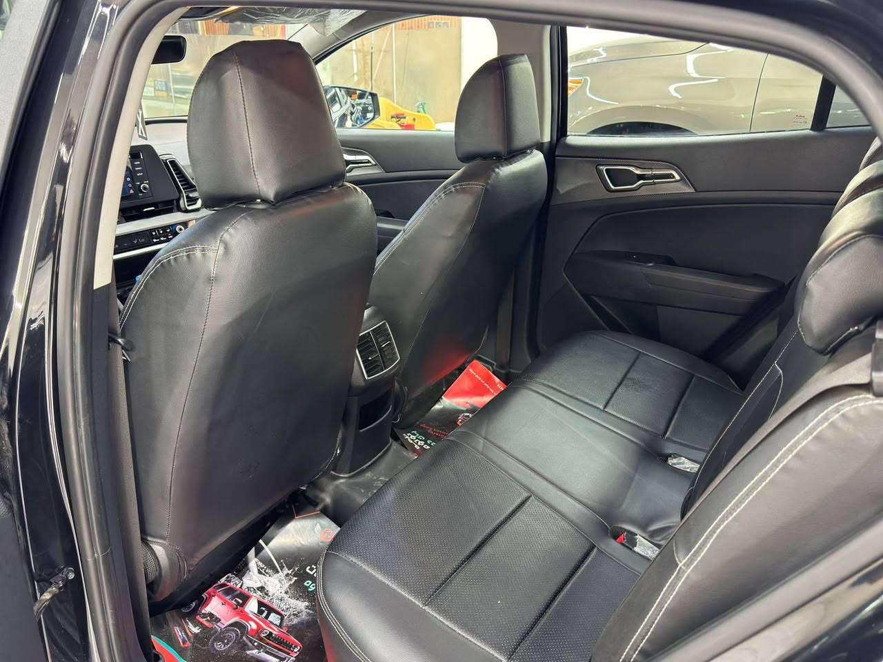 كيا سبورتج خليجي ٢٠٢٤ مكفوله من الصبغ والبارد والتبديل رقم اربيل تحويل او وكاله اني حاضر نص فول السياره بصمه تشغيل عن بعد اشاير بالمري اناره ترحيب باليدات مري شفط محرك ٢٠٠٠ دوش حساسات رادار جانبي وخلفي نقطه عمياء اناره زنون قطعتين تبريد كشن مخمل مغلف جلد بر ده خلفيه لد نهاري وباقي المواصفات السعر (٢١٠$) يعني شدتين وعشره وبيها مجال بسيط للشراي يتصل على الارقام ***********او ***********اخوكم ابو ياسر
