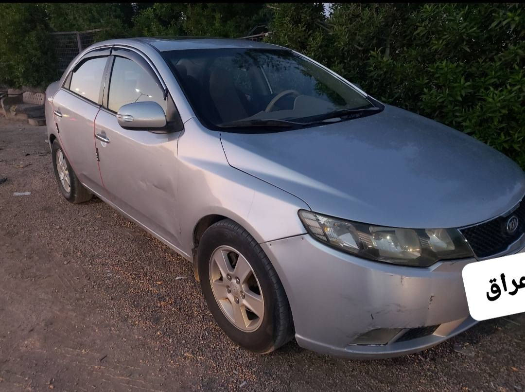 سلام عليكم سيراتو موديل ٩ بغداد صدامي تحويل ثاني يوم سياره مصبوغه عام بيها ضربه جاملاغات الوره ثنينهن سياره جاهزه تخم تاير حداديه نص عمر كير ومحرك مكفولات مكان سياره نجف بيع مستعجل سعر ٦٥ وبيها مجال حك الجيه رقم ***********
