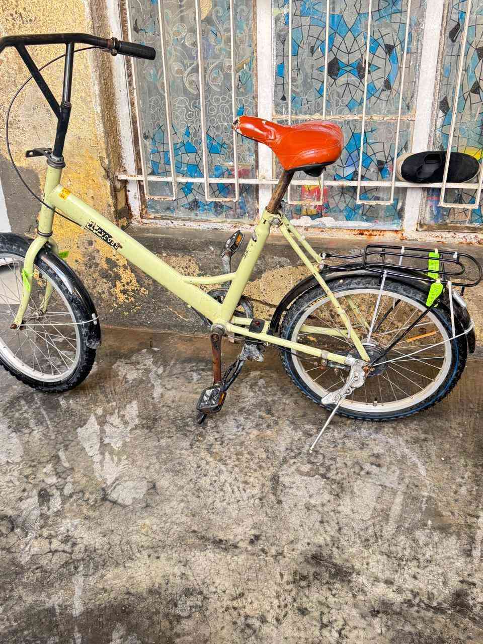 السلام وعليكم بايسكل اخو ابو الطبكه نظيف السعر 65 وبي مجال للستفسار*********** لكان بغداد الشماعيه يم الدائره الكهرباء شارع سعدي
