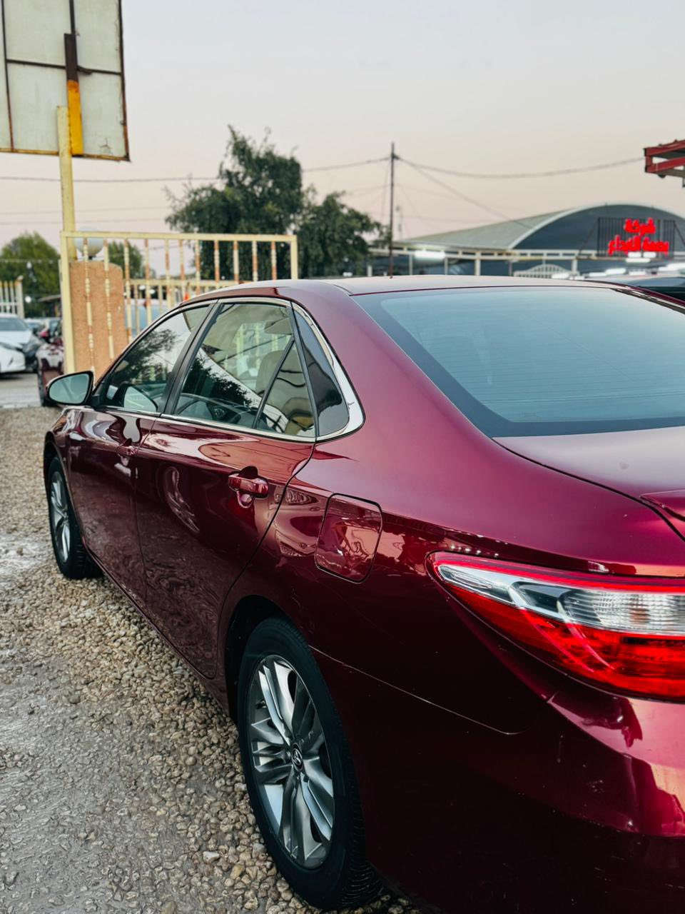 السلام عليكم من رخصه الادمن
كامري 2016 
ماشيه 96
حادثها بدون اي تبديل بنيد مصبوغ وباب السايق صبغ 
مواصفات SE 
رقم اربيل ب اسمي 
مواصفاتها معروفه 
مكينه 2500 
كشن كهرباء 
شاشه 
كامره 
مكانها كربلاء 
السعر ١٤٨ وبيها مجال 
***********
