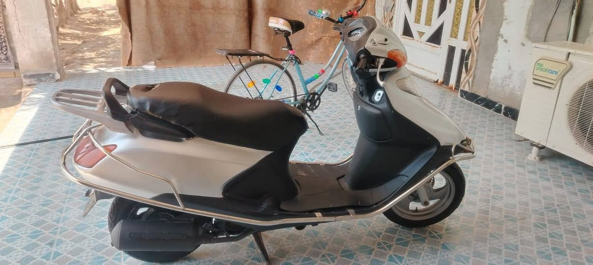 مكلف بل نشر سيبيسي ياباني للبيع سعر 650 وبيه مجال وتصل عل رقم ***********
