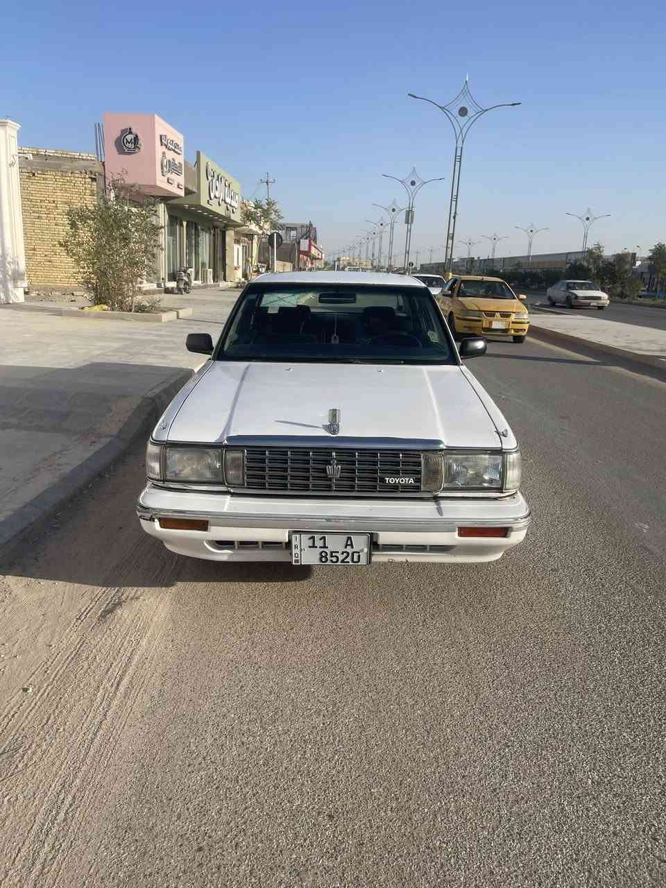 سيدان يسره بلاد مكينه 2ونص تبريد شغال امامي خلفي مكفوله صبغ وضربه مكاني ناصريه سعرها 75 وشراي يتصل ***********
