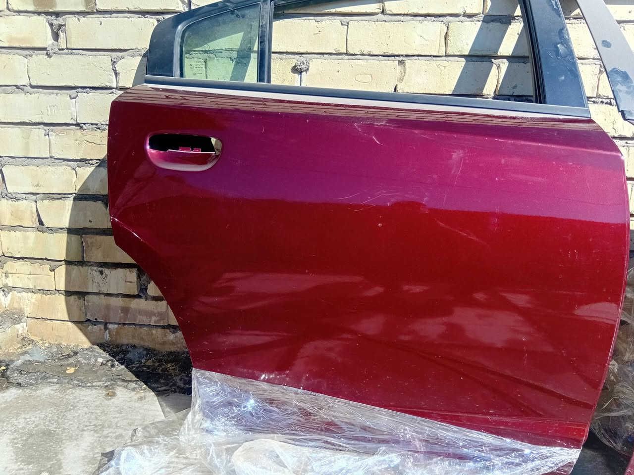 السلام عليكم عندي غراض جارجر بيبان صفحة اليمنه اصليات فقط كلير اللون كرزي🍒
قاعده فيتبم اصليه
بنيد اللون سبنتي بي صبغ شويه اصلي
دعميه خلفية أصلية 
المكان بغداد البياع 
الاستفسار ***********
