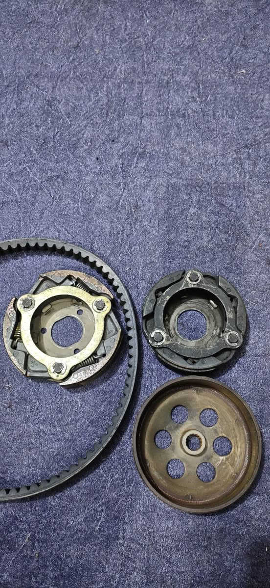 سلام عليكم شباب كلج خلفي مال ماجستر مديل قديم ويا قايش اصليات بس القايش مفضطر واكلج فراشه والطاسه تجاري كلهن شغالات قيمو سعر سكني بغداد المنطقه الامين *********** رقم الهاتف او فيس
