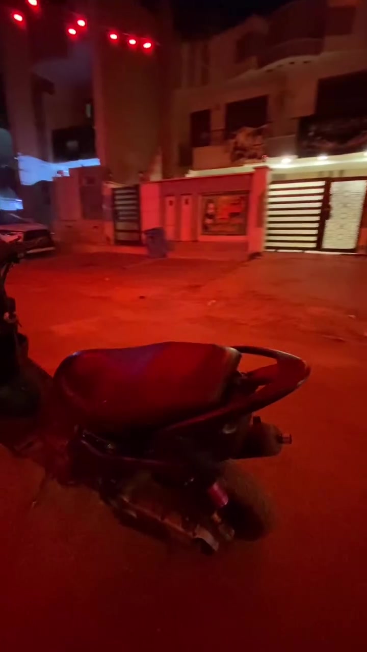 دراجه ماكس عدله مال لعب السعر 250الف بيها مجال 
ما عدها ضمان يومين ***********
