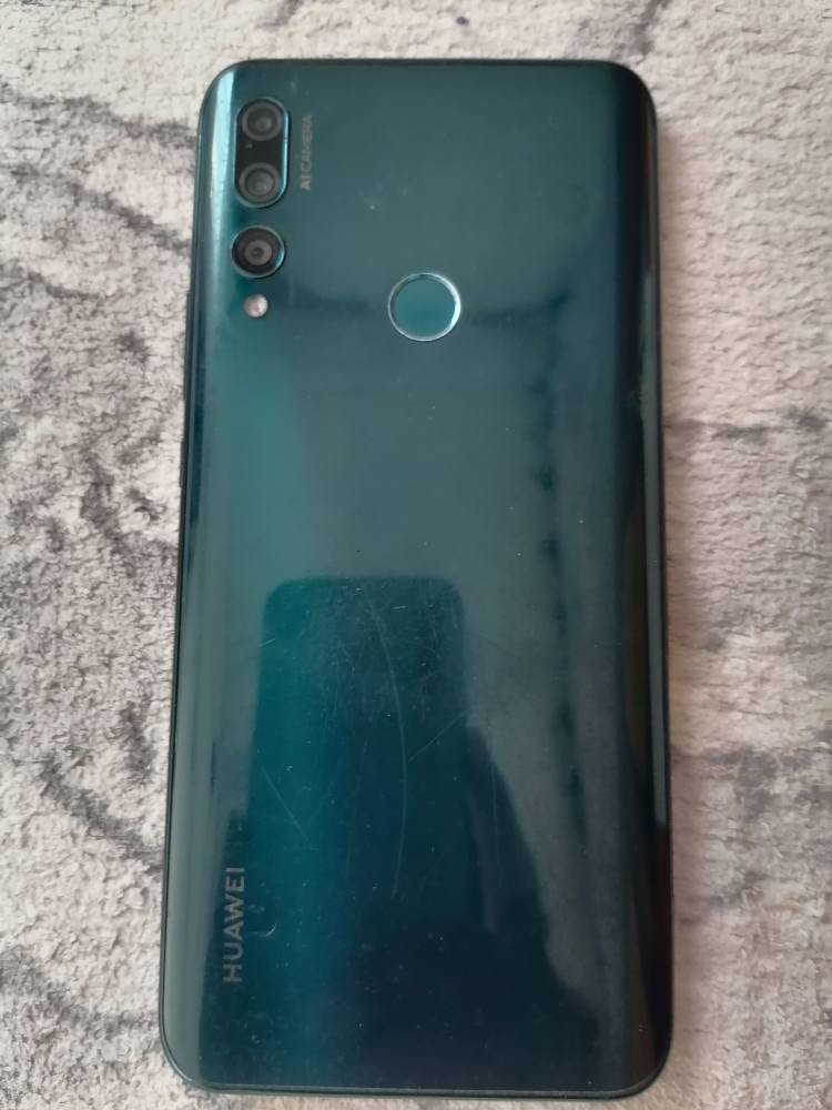 جهاز y9 برايم جهاز نضيف ذكرته 128
سعره 100 وبيه مجال اذا حاب تشتري تواصل
وياء على رقم ***********
