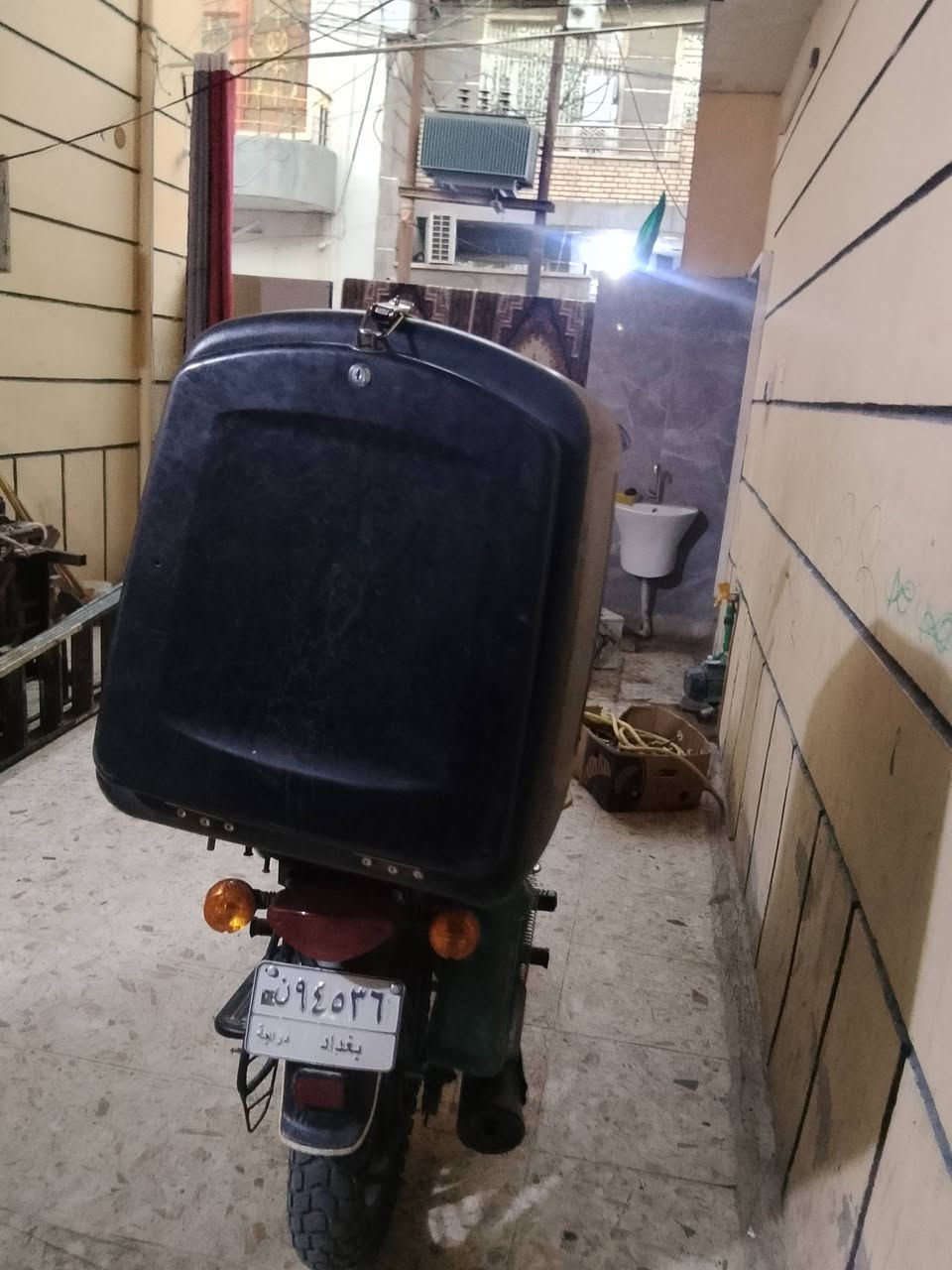 بوكسر جبلي 23
دراجه خير من الله مكينه مامفتوحه 
بدايه تبخير اول اسوبوع تبخر 
نقص صينيه مال زنجيل كيلو متر واكف 
كهربائيات ما بها نقص دراجه مال شغل 
مكاني بغداد مدينه الصدر سنويه باسمي ثاني يوم تحويل 
سعر 2250 وبيه مجال حك الجيه توصل واتساب
***********
