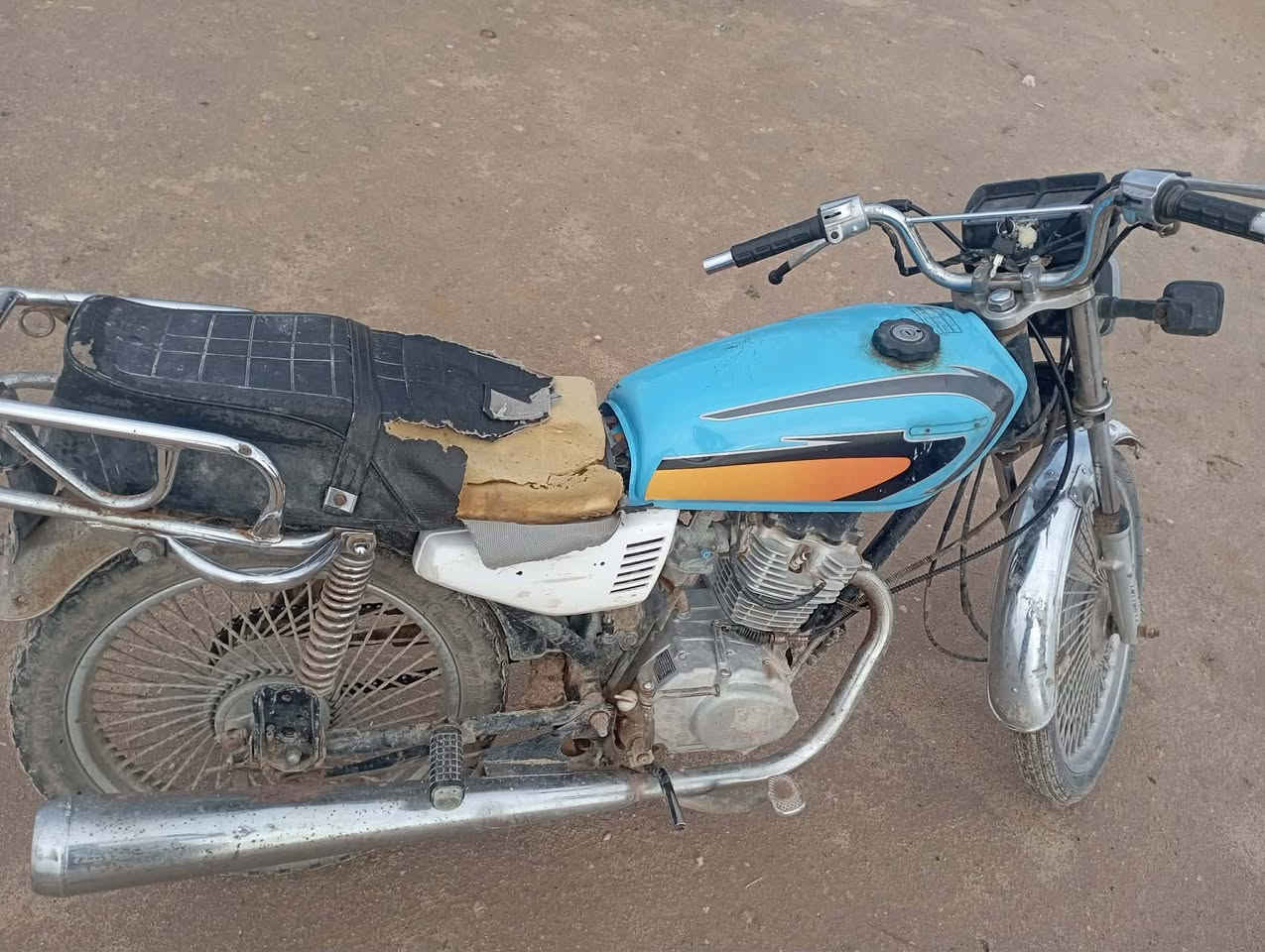 دراجة للبيع مكان النجف الحيره مكلف بلنشر السعر 350 اتصل خاص مغلق ***********
