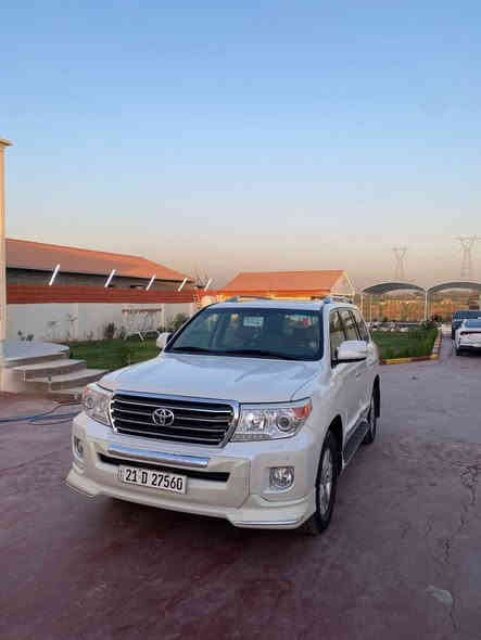 السلام عليكم
لاندكروز 2015 رقم سليمانية بأسمي 
محرك  ستة سلندر
فتحة
كشنات جلد
كراسي كهرباء
تشغيل عن بعد
بصمة ابواب
مري شفط ترحيب
السيارة ماشية 144 بيهة بارد قليل السيارة بأسمي تحويل ثاني يوم الاتصال على الرقم مامتواجد على الفيس 
عنوان السيارة بغداد_ بغداد الجديدة
‭. 0 772 888 9983‬  رائد
