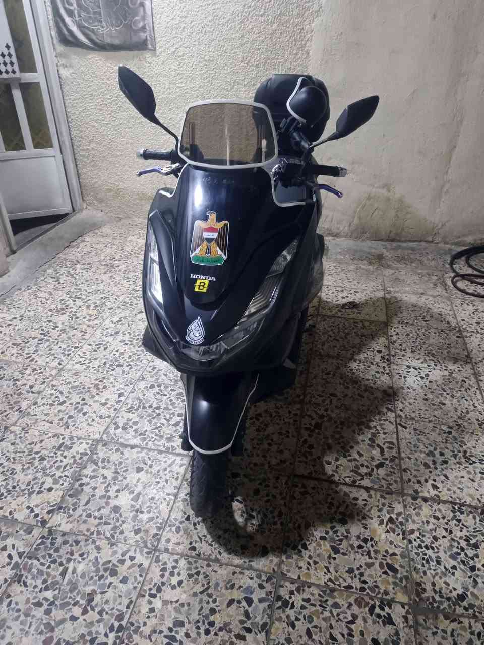 دراجه للبيع مكان بغداد حي النصر
جيل الرابع***********
