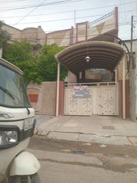 ياالله      للبيع ١٥٠ متر طابوملك صرف واجه ٧ متر طابقين  نضيف جدا يحتو...