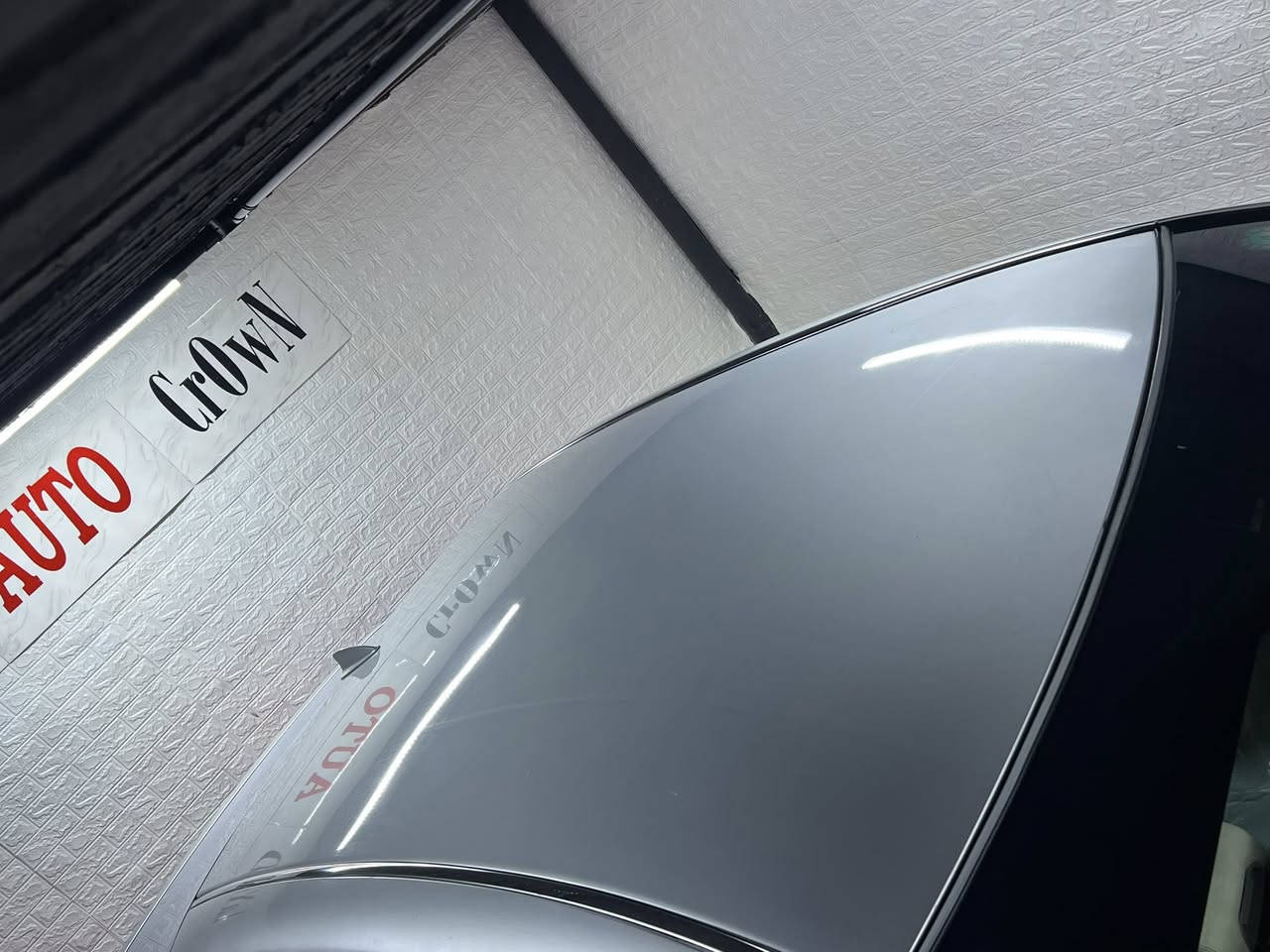 شاهینە بڕاوەە بیلاد سپۆرت ژم:***********
سەرەتا بۆ مەسرف پرسیار مەکە یەک دینار مەسرفی تیا نەماوە
بەس جامی دواوەی هەڵ نەگیراوە ماباقی هەمو گیانی جایزە کامل کلۆپی ناو داژبوڵ کوژاوەتەوە ،
مۆدێل ٢٠٠٧
گێڕ گەورەی مەکینە بجووک ١٨٠
١١٤ هەزاری هەقیقی ڕۆشتوە 
ناو کرێمی جلد سپی ساج سوور
شاشەو کامێرە مەزبوت
تەقەو رەقە بە شەرت
گێروو مەکینەو بوخارو دوکەڵ بە شەرت
تەبرید ساردو گەرم مەزبوتت
سەقفی بی چاڵو بێ قۆپ
سعری :٥١ گەڵاو مەجال
ژم:***********
