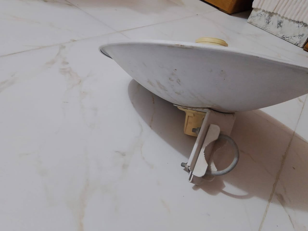 سعر 75 شرط فحص نظيف 100%100 كربلاء حي العامل ***********
