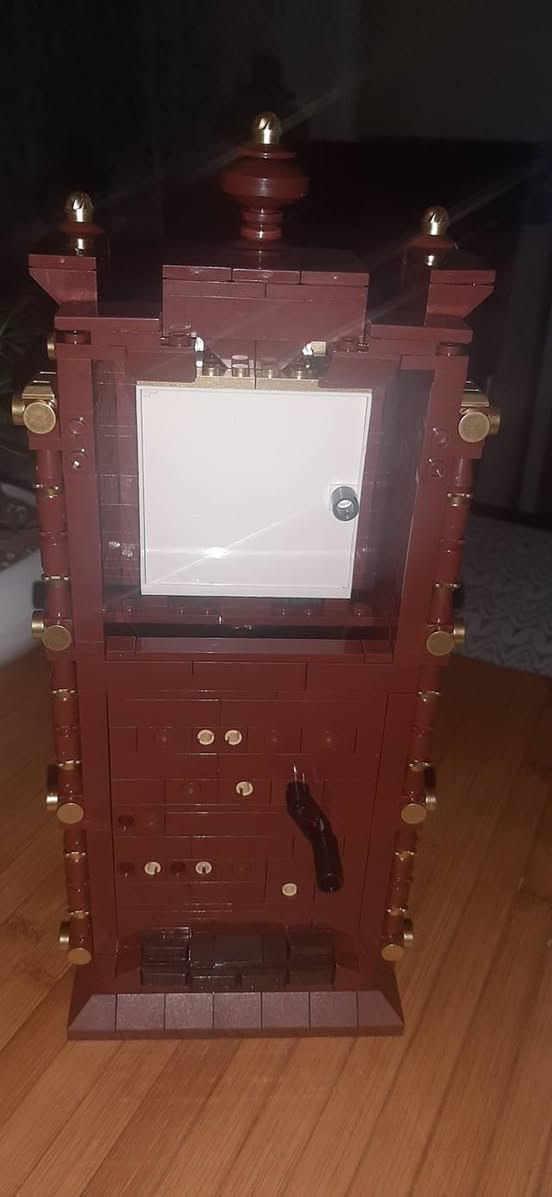 تم انجاز تحفة جديدة
ولو طلع عندي نقص جيس
وسالت اللي اشتريتهه منه
كال كاملة 
عموما حورت بيهه من فوك وطلعت بهالشكل
للعلم / الساعة شغالة عالباتري
والبندول والسناتر يتحركن يدوي بواسطة عتلة بالخلف
مدة الانجاز ٦ ساعة ونص
انتظرونا غدا في تركيب جديد


**إذا كنت صاحب هذا الإعلان وتريد حذفه لأي سبب، رجاءا أرسل رسالة إلى الدعم الفني**